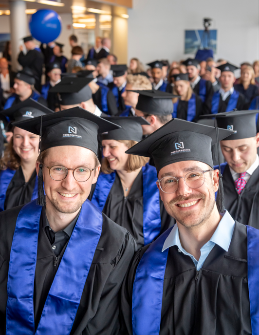Mastergraduierung Juni 2024: wir gratulieren unseren Absolventinnen und Absolventen zu ihrem Masterabschluss